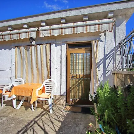 And By The Sea - 5874 Pensión